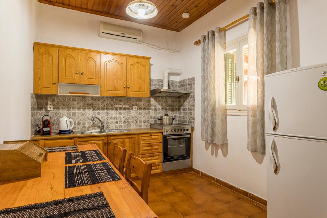 Sophia'S Apartment Stoúpa エクステリア 写真